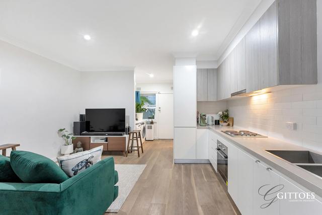 2/6 Margin Street, NSW 2250