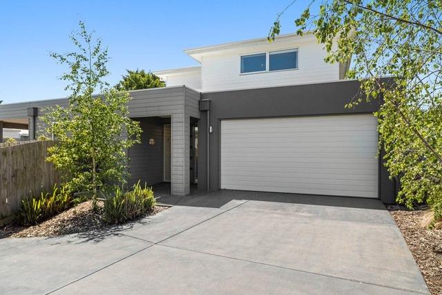 2/5 Garden Court, VIC 3925