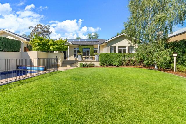 5 Camphorwood Close, NSW 2619