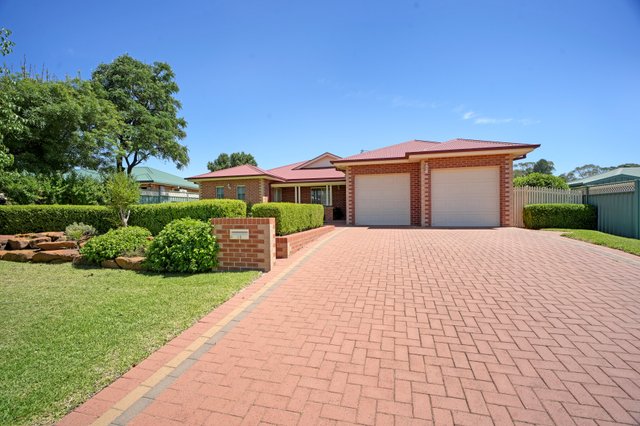12 Carnoustie Drive, NSW 2830