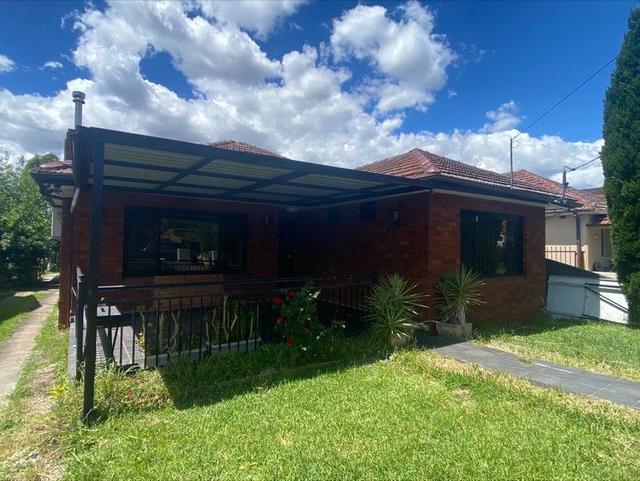 16 Milner Road, NSW 2161