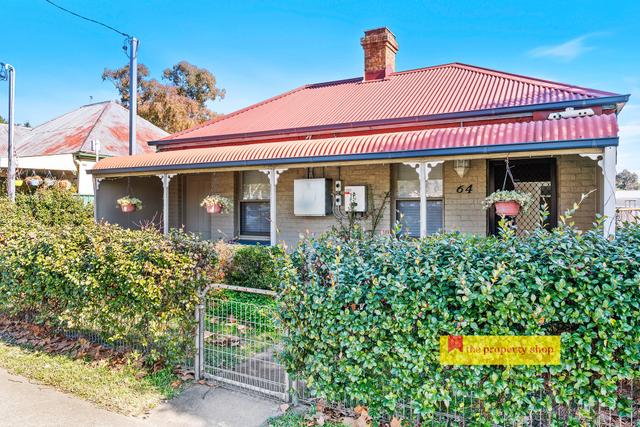 64 Douro Street, NSW 2850