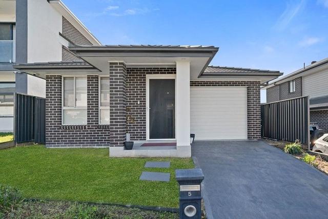 5 McMillan Street, NSW 2557