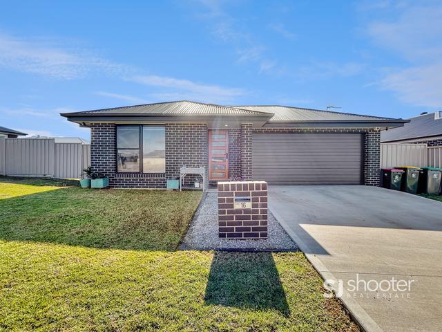 16 Yarra Place, NSW 2830
