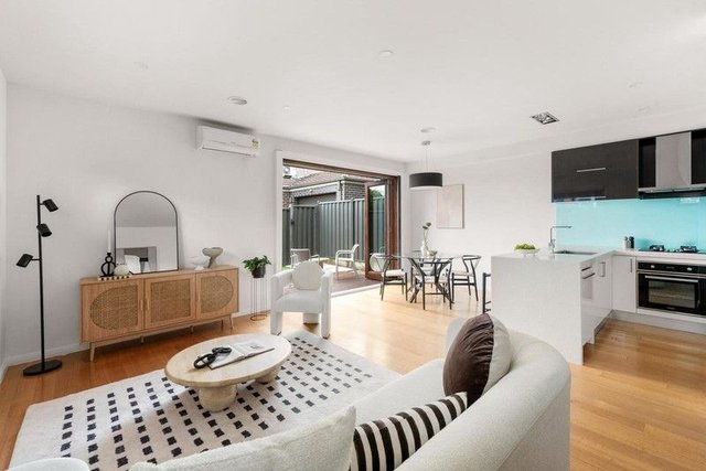 2/15 Valencia Street, VIC 3046