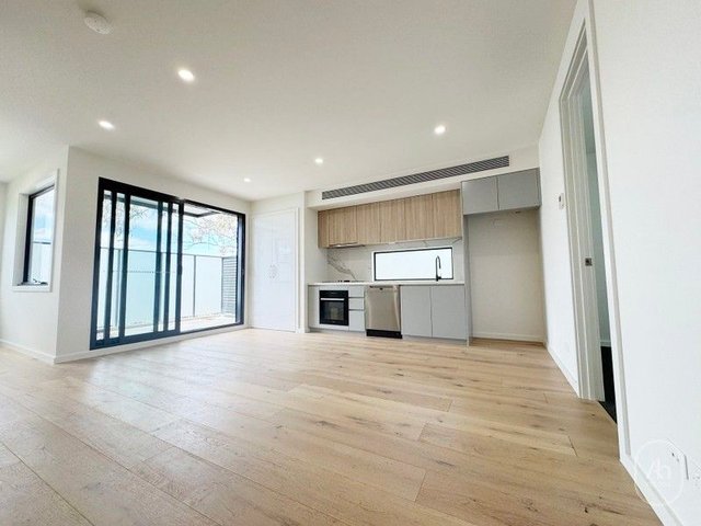 8/40 Whitehorse Road, VIC 3130