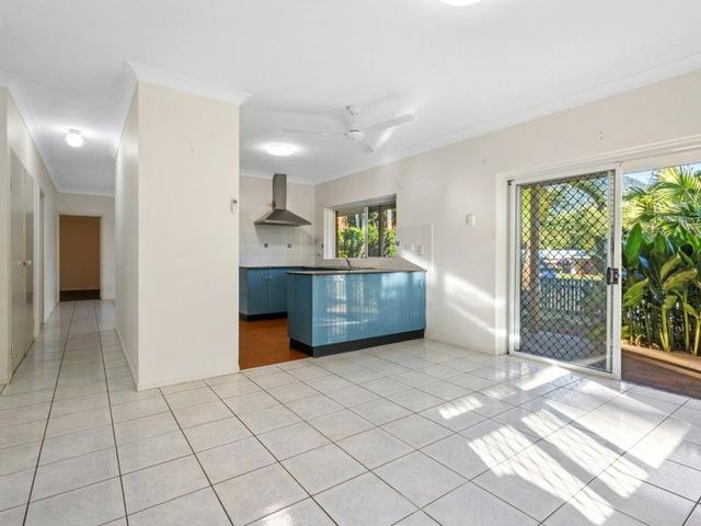 3 Lomatia Close, QLD 4870