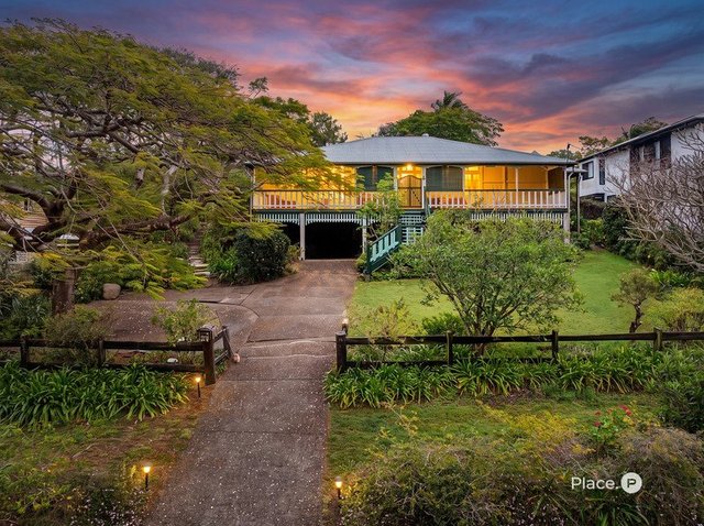 11 Essex Road, QLD 4068