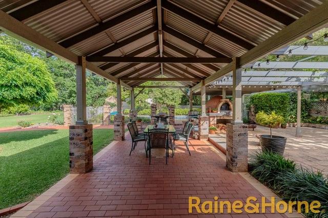 6 Charmere Place, NSW 2830