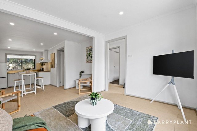 2/128 Suffolk Road, VIC 3020