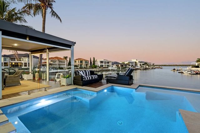 3 The Peninsula, QLD 4216