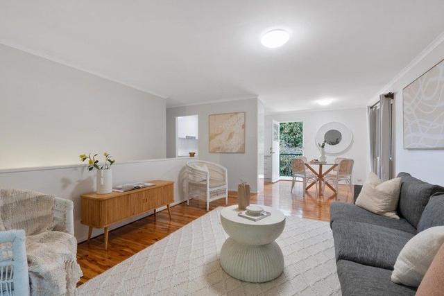 25 School Road, QLD 4061