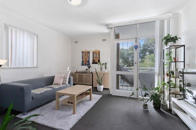 19/6 Anthony Way, WA 6060