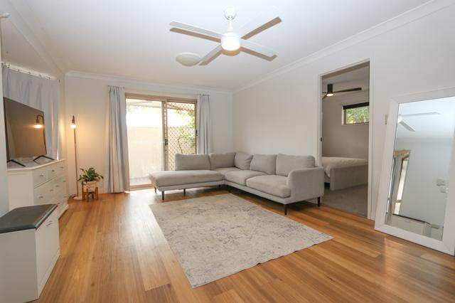 2/9 Nina Parade, QLD 4214