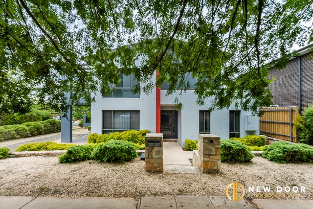 25 Manning Clark Crescent, ACT 2913