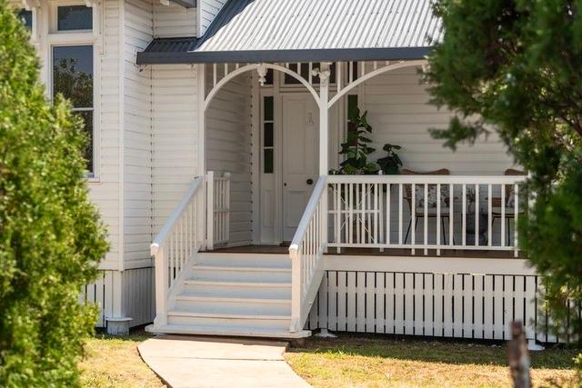 9 Weale Street, QLD 4356