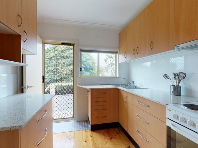 2/1 Warra Street, VIC 3700