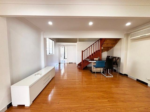 140a Roberts Road, NSW 2190