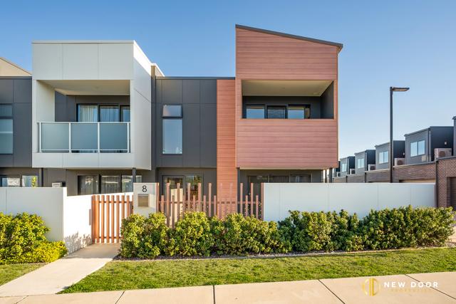 8 Judith Macintosh Crescent, ACT 2913