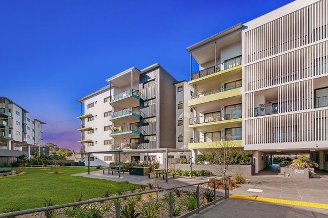 404/114 Northcote Road, NSW 2190