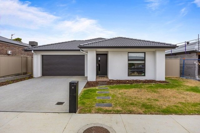 2/6 Dove Avenue, VIC 3358