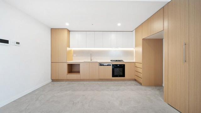 207/2 Dreadnought, NSW 2196