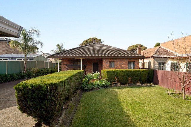 15 Blenheim Street, NSW 2133