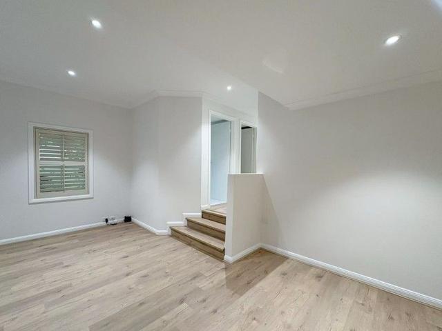 40 Lancaster Drive, NSW 2122