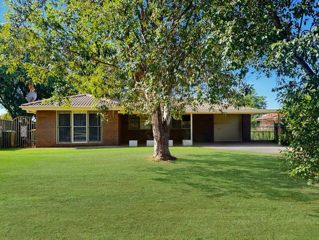 16 Springfield Way, NSW 2830