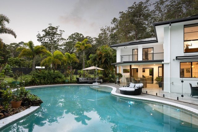 6 Sawreys Road, QLD 4556
