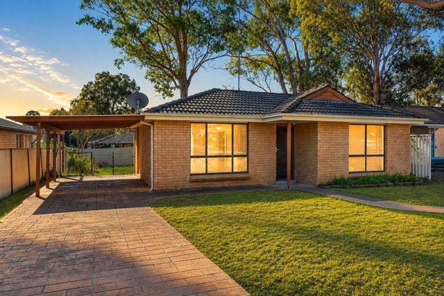 12 Dunbar Place, NSW 2567