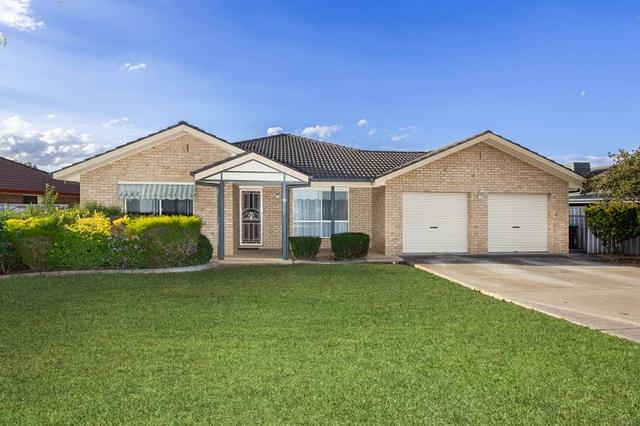 70 Paldi Crescent, NSW 2650