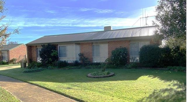 1 Radford Close, VIC 3629