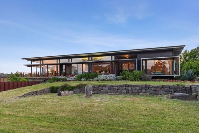 2 Campbell Street, VIC 3446