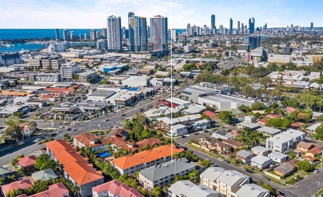 7/13 Johnston Street, QLD 4215