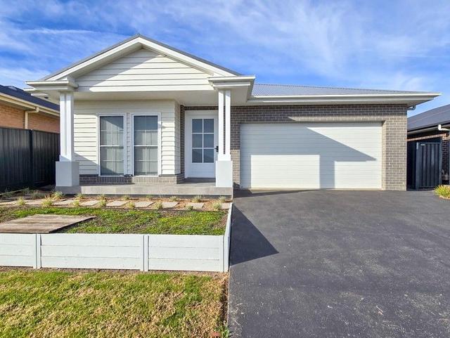 73 Highland Crescent, NSW 2572