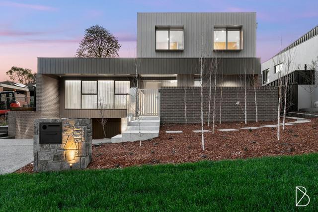 9 Glossop Crescent, ACT 2612