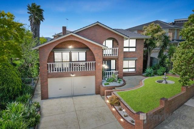 17 Daniel Solander Drive, VIC 3802