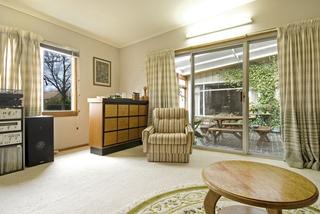 Lounge (2012-11-05)