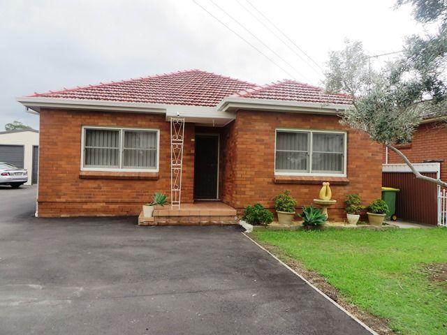 11 Meadows Road, NSW 2166