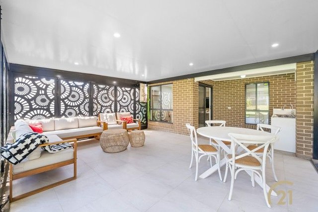 27 O'Loughlan Street, NSW 2565