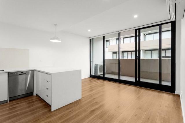 504/70 Batesford Road, VIC 3148