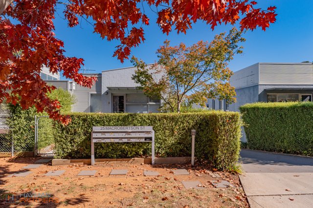 4/25 MacRobertson Street, ACT 2607