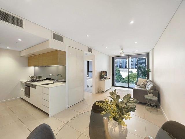 Level 8/33 Remora Road, QLD 4007