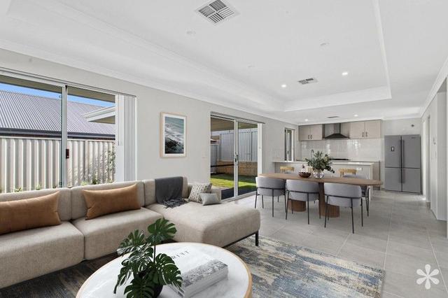 8 Enchanted Circuit, WA 6171