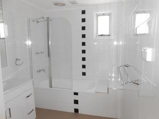 Bathroom (2015-01-07)