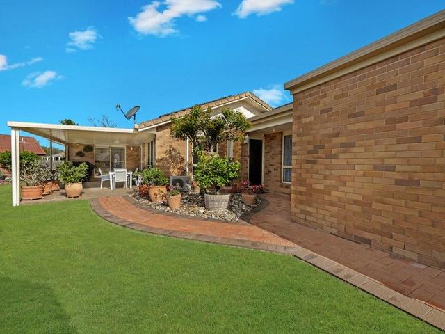 8 Woodland Close, QLD 4655