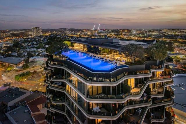 803/62 Logan Road, QLD 4102