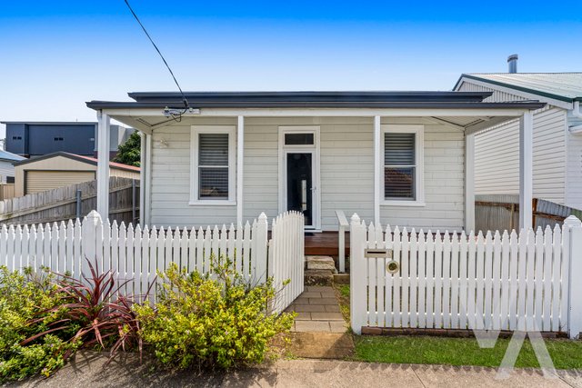 8 Queen Street, NSW 2295