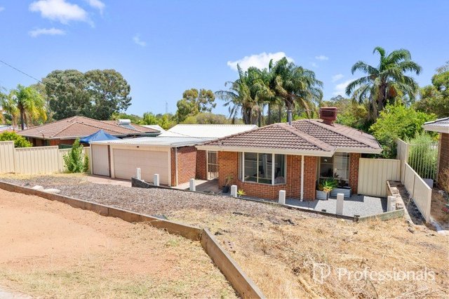14 Harcourt Place, WA 6056